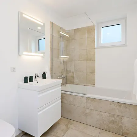 5 Bedroom In Lembruch-duemmer